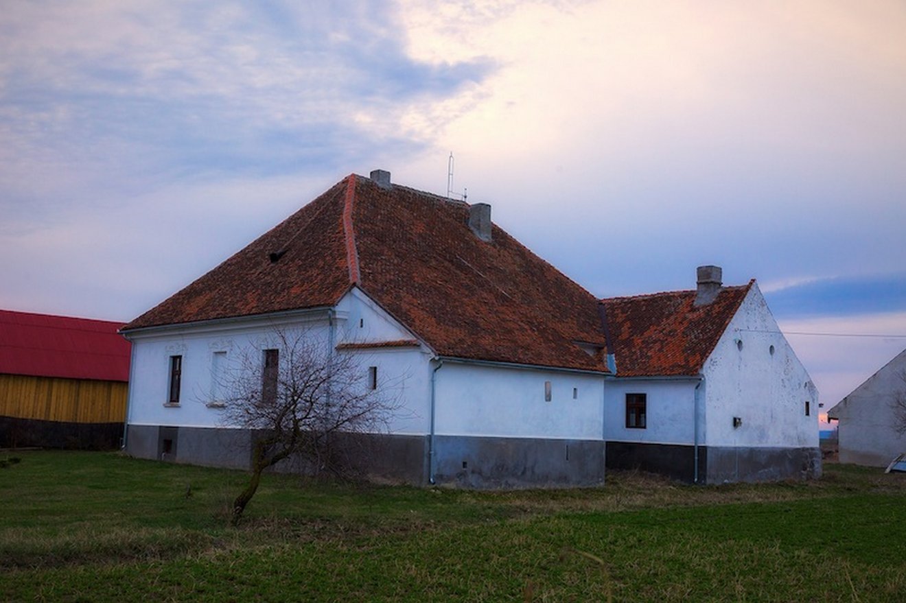 Az orbaiteleki Horváth–Deák-kúria, ahol a szerző született •  Fotó: kastelyerdelyben/Szabó Tamás