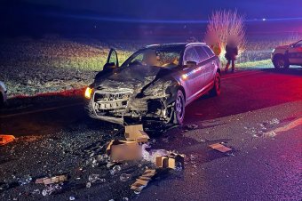 Két autó ütközött, négyen megsérültek