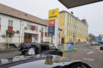 Emelkedik a bruttó minimálbér, üzemanyag- és sördrágulást, valamint adóemeléseket is hoz 2025