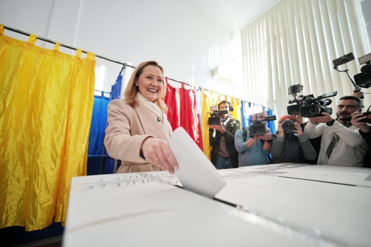 Lasconi örül, hogy nincs „orosz rulett”, és összefogásra buzdít