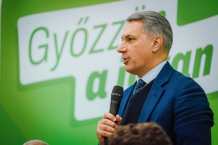 Lázár János: Minél több a szavazat, annál erősebb a magyar közösség