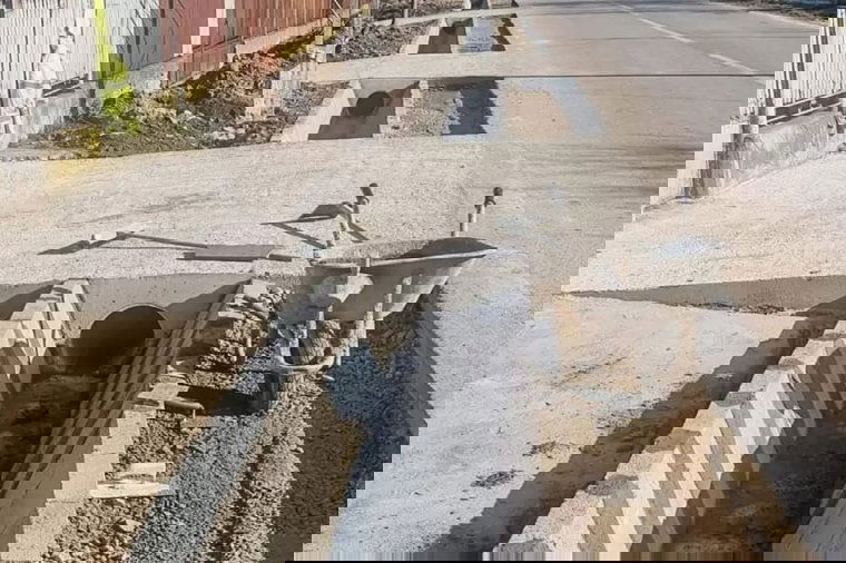 Árkokat és útpadkát építének ki Mezőpagocsa községben