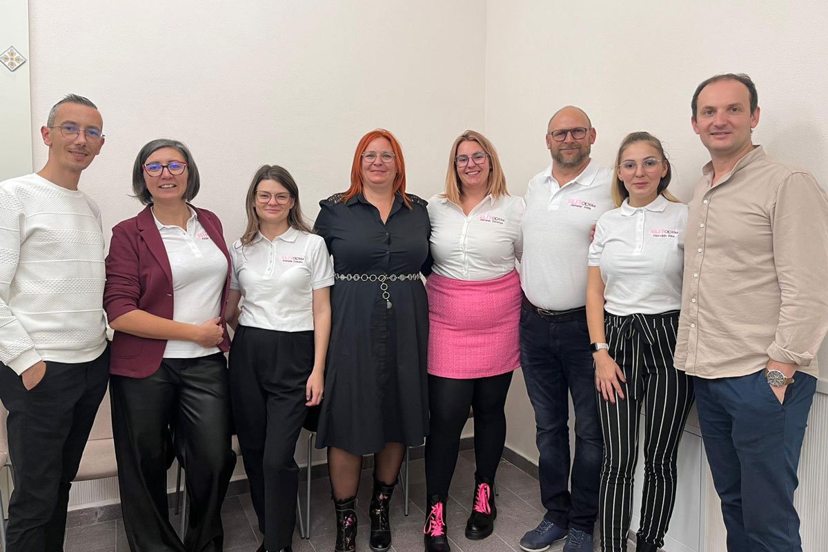 Az Elit Optika csapata •  Fotó: Elit Optika