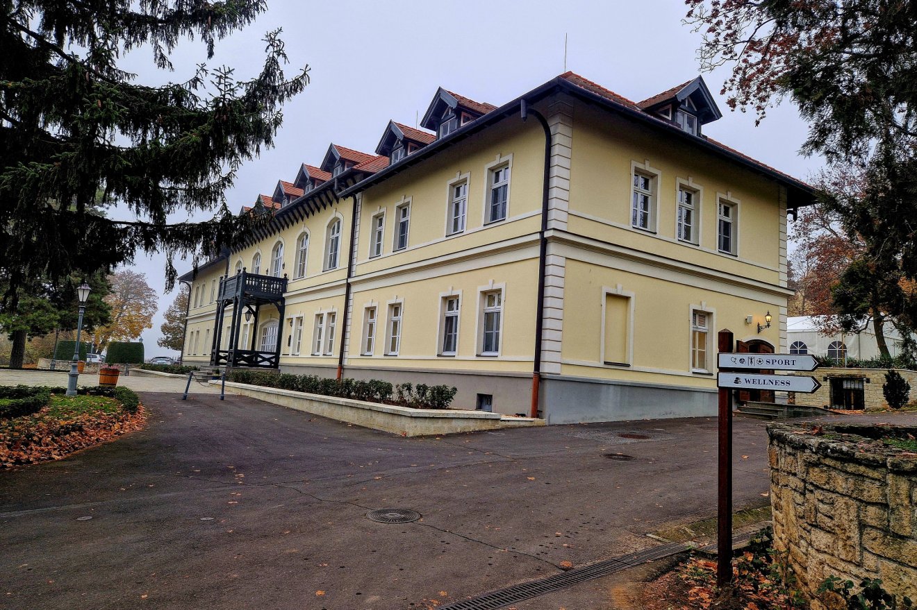 A Gróf Degenfeld Kastélyszálló •  Fotó: Kocsis Károly