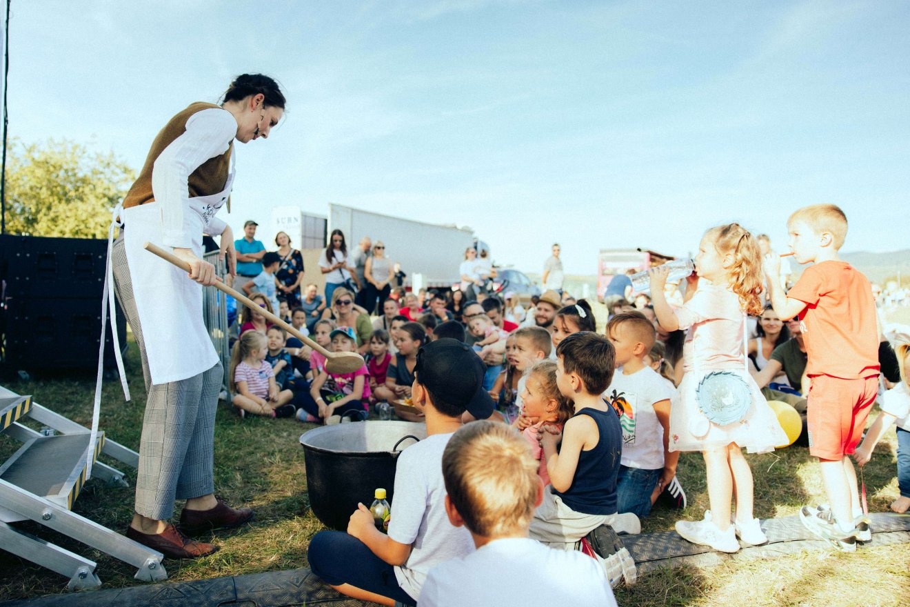 •  Fotó: Hőlégballon Parádé
