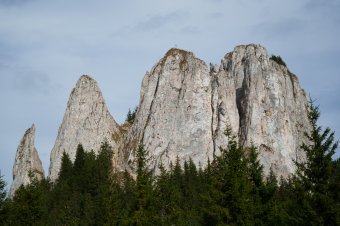 Sziklaomlás történt az Egyes-kőre vezető egyik túraösvényen