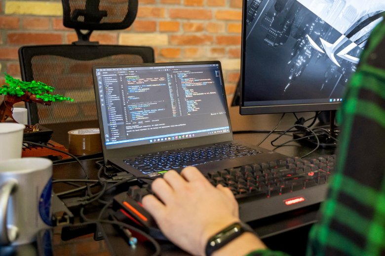 Kiderült, mely ágazatokban voltak a legmagasabbak a fizetések