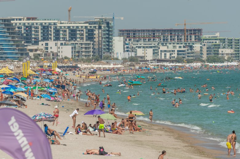 Drónmaradványokat találtak a Fekete-tengerben az egyik népszerű strand közelében