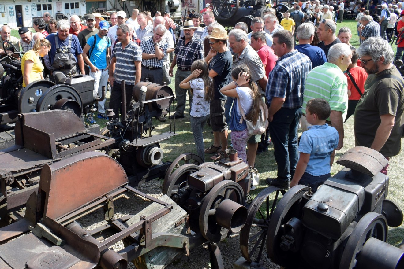 A régi masinák fülsiketítő zajt tudnak okozni •  Fotó: Dimény-Haszmann Árpád