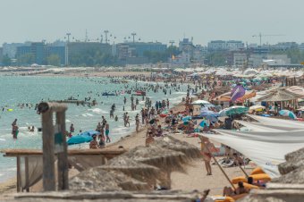 Több mint 7 millió lejre bírságolt a fogyasztóvédelem a román tengerparton