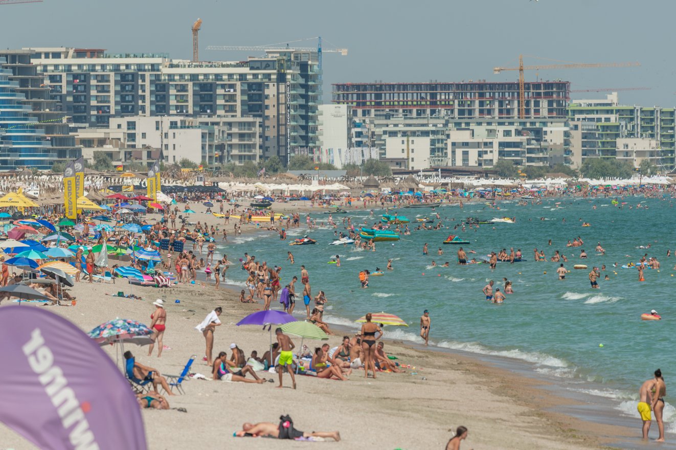 Drónmaradványokat találtak a Fekete-tengerben az egyik népszerű strand közelében