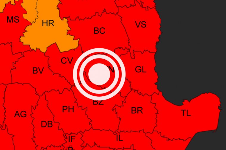 Délelőtti földrengés a vörös kódú kánikulában