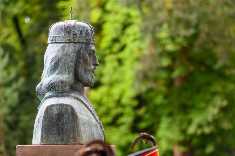 Puszta létünkkel, munkánkkal Szent István álmát valósítjuk meg