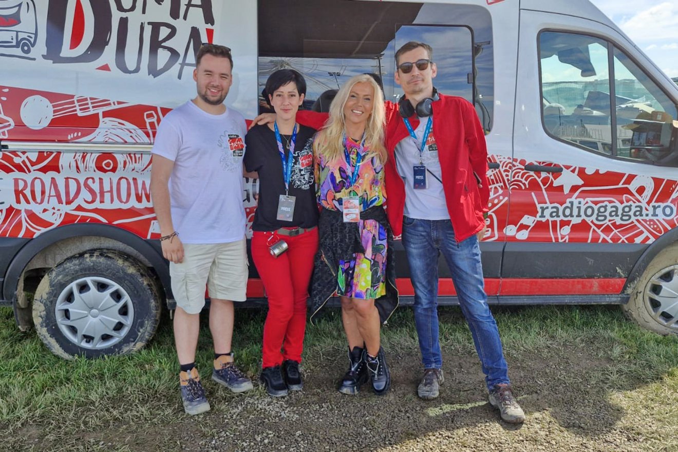 Majd Hevesi Kriszta szexuálpszihológus (jobbról a második) •  Fotó: Rádió GaGa