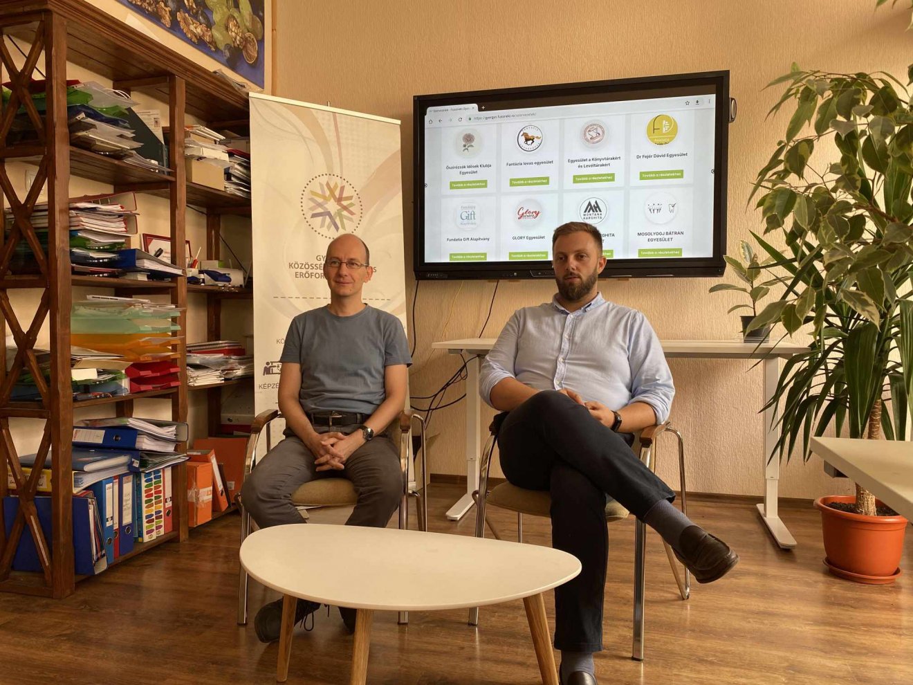 Dániel Botond és Elekes István szervezők •  Fotó: Fuss neki! Gyergyó adománygyűjtő mozgalom szervezői