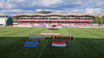 Így szólt a magyar, a székely és a román himnusz a csíkszeredai gálameccsen