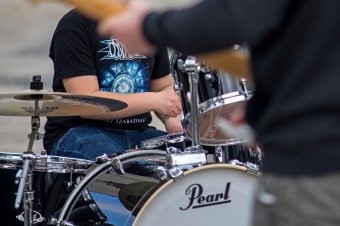 Pataky Attila szólt néhány jó szót és zsebbe nyúlt, így folytatódik a Rocksuli