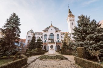 A Maros Megyei Tanács nyilvános soros ülésének összehívása videokonferencia formájában