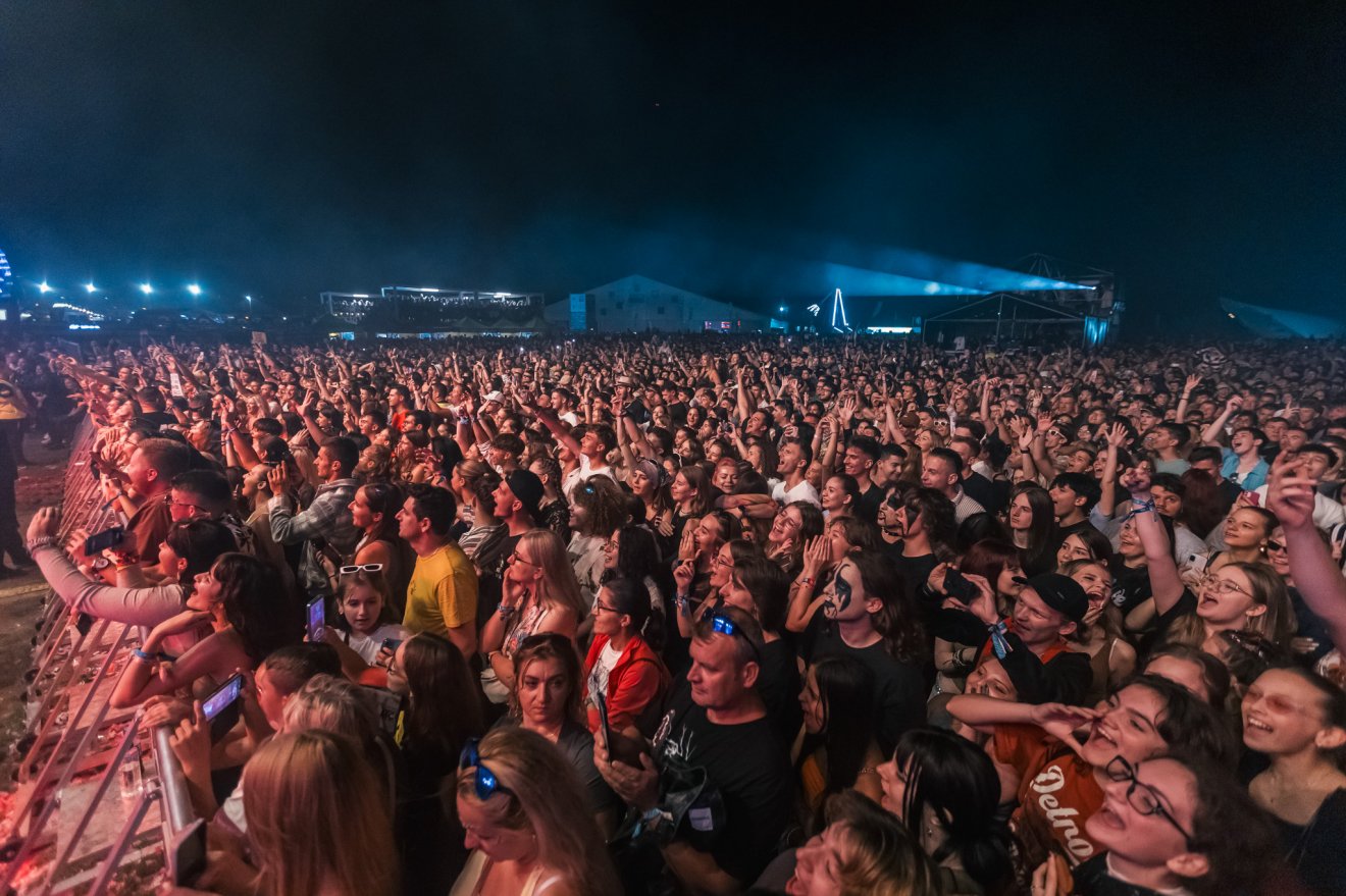 Az igazán nagy rajongókat nem zavarta a hangprobléma •  Fotó: Vibe Festival/Facebook