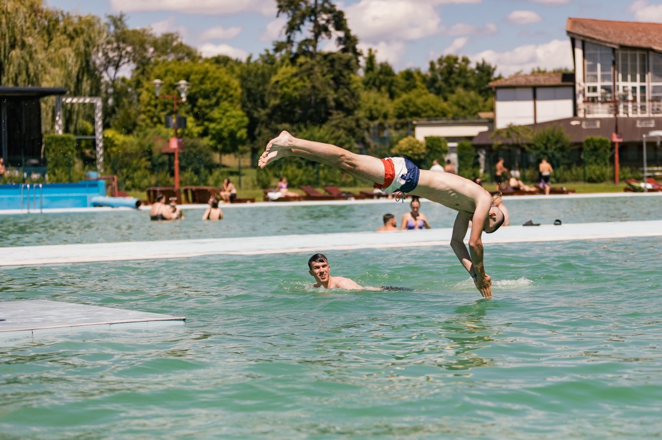 Pezseg az élet a Víkendtelepen •  Fotó: Vibe Festival/Facebook