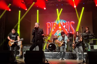 Dínomdánom a Kuvaszóban