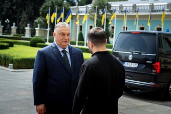 FRISSÍTVE - Kijevbe érkezett és Zelenszkijjel találkozik Orbán Viktor
