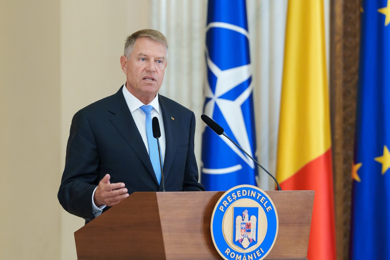 Egyik törvényszékről a másikra helyezik át az ANAF és a Iohannis házaspár közötti per tárgyalását