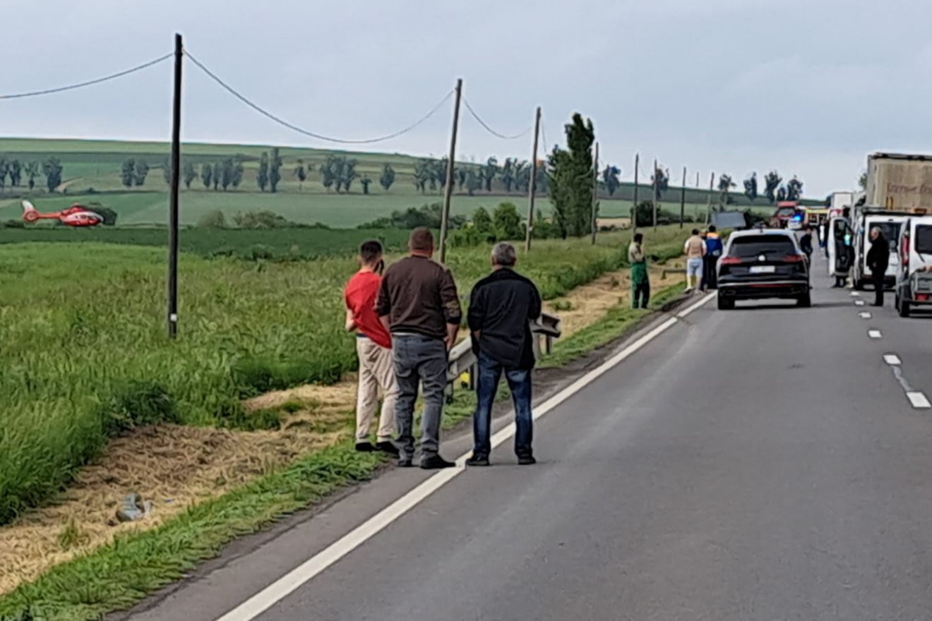 A dálnoki tetőnél történt baleset •  Fotó: Olvasói felvétel