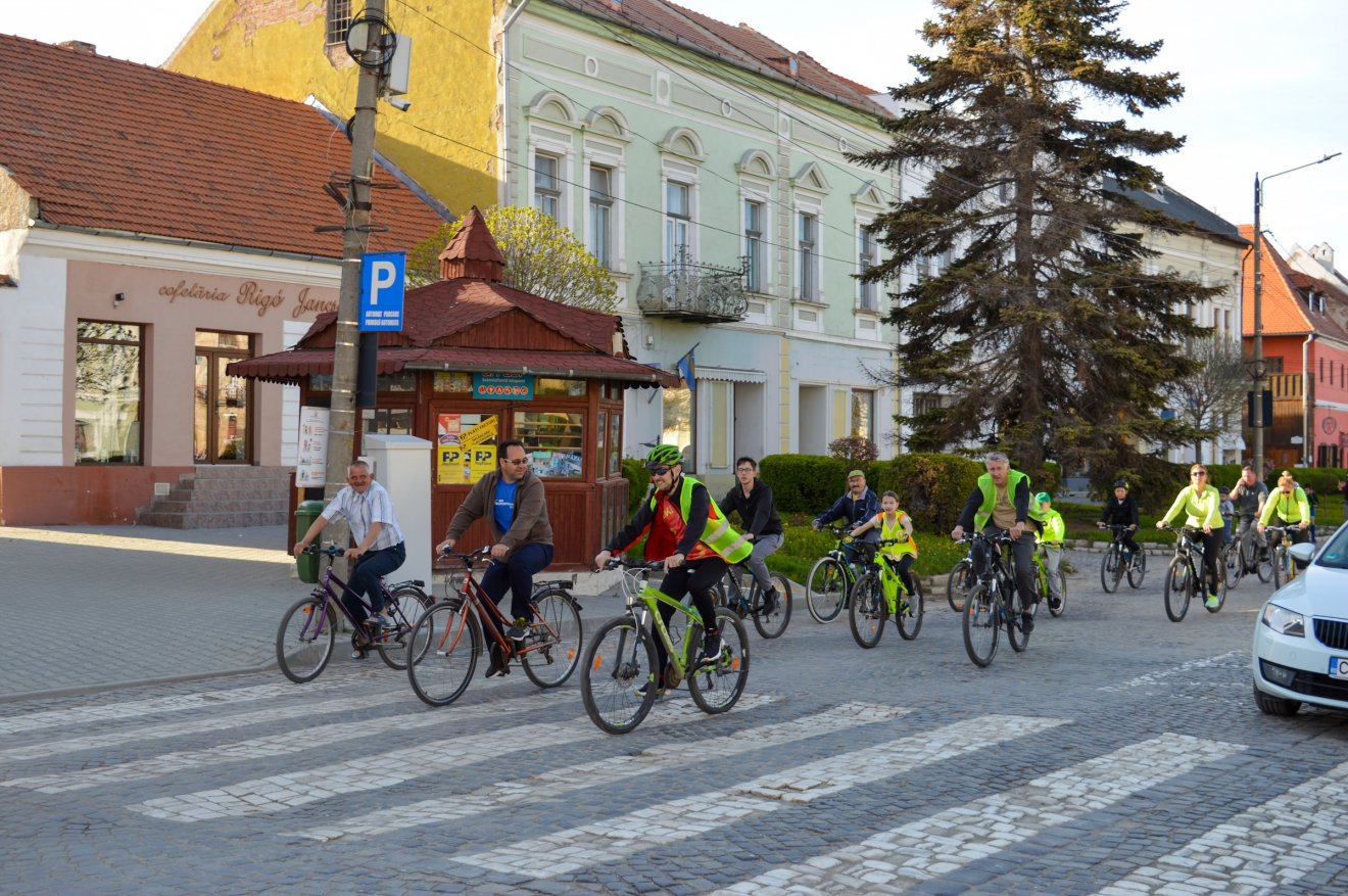 Az útvonal a város főterét is érinti •  Fotó: Zöld Nap Egyesület