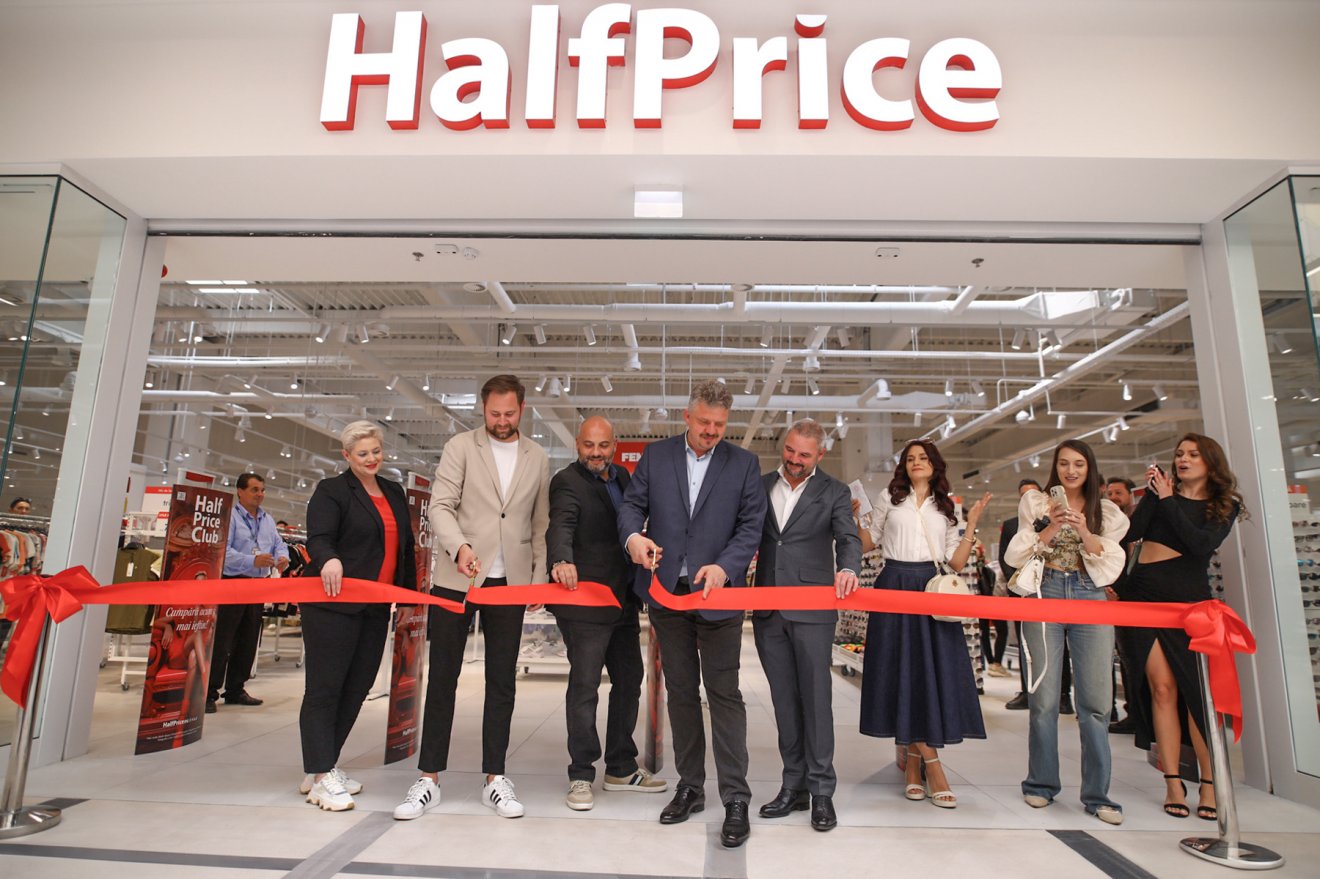 Április 30-án volt a CCC Group egyik brandjének, a HalfPrice hivatalos megnyitója •  Fotó: Plaza M