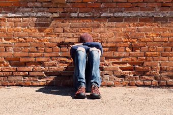 Mi a teendő iskolai bántalmazás esetén? Kapaszkodó az iskolai dolgozóknak Csíkszeredában