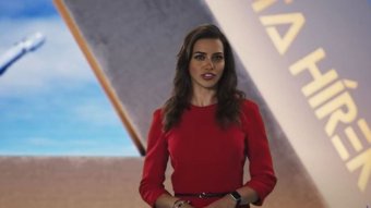 „Utópia az emberek géppel való pótlása” – megosztja a közvéleményt a mesterséges intelligenciával alkotott műsorvezető