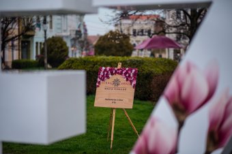 Virágvásárt tartanak Kézdivásárhely főterén