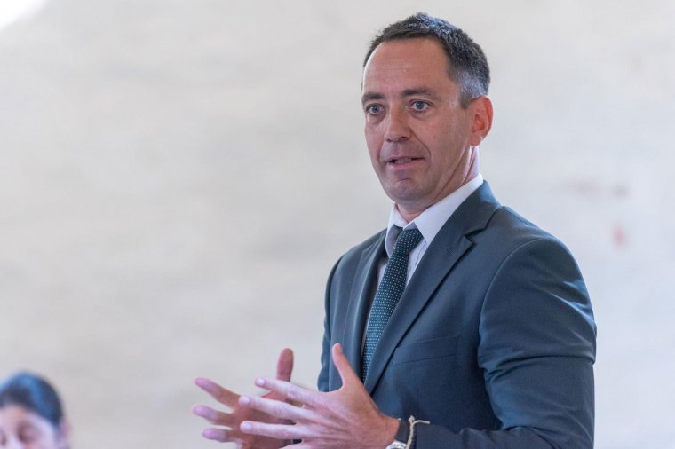 Csoma Botond: az Európa-barát pártok széles parlamenti többségére támaszkodó kormányra van szükség