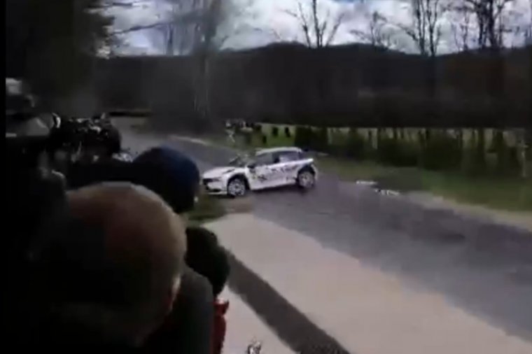 Tragédiába torkollt a raliverseny