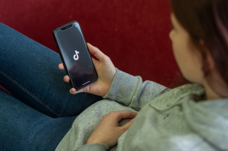 Vészjelzés: nagyon népszerű a fiatalok körében a szélsőséges AUR, a TikTok lehet az egyik felelős