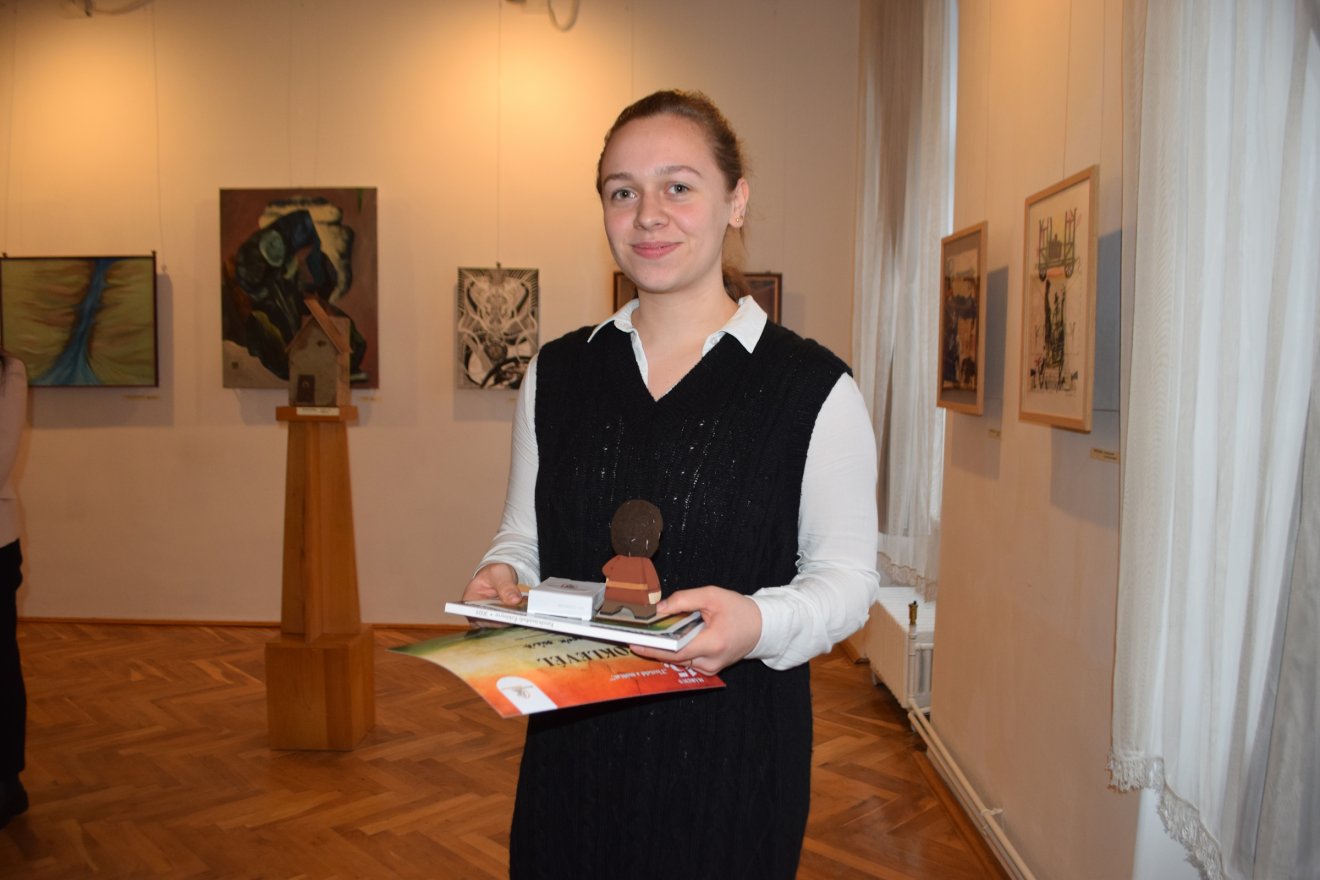 Várza-Deák Júlia, a szónokverseny győztese •  Fotó: Iochom István