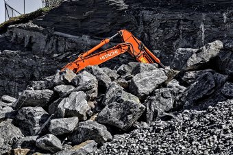 Nem kevés: januárban éves szinten 4 százalékkal csökkent az ipar teljesítménye