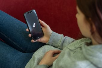 Vészjelzés: nagyon népszerű a fiatalok körében a szélsőséges AUR, a TikTok lehet az egyik felelős
