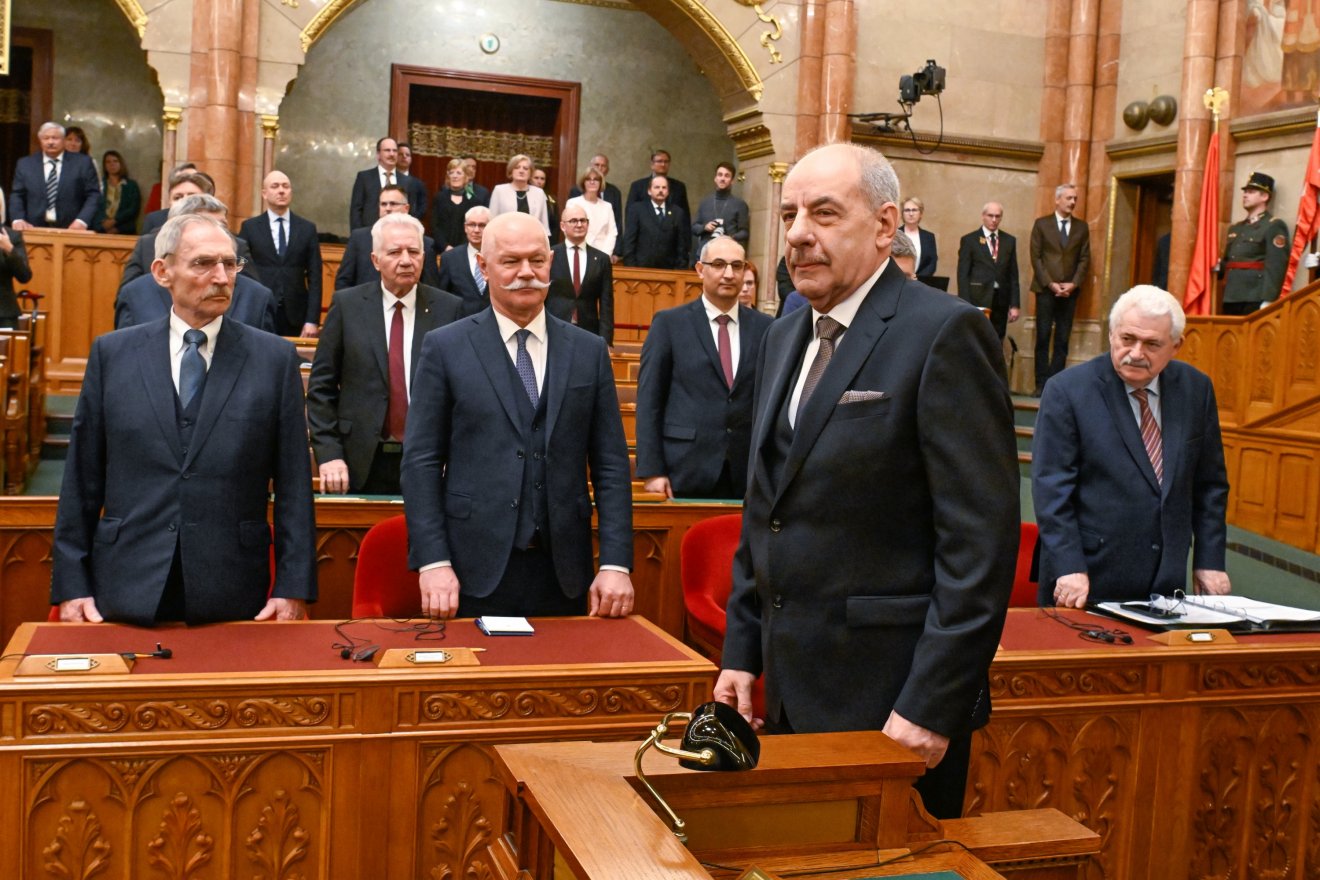 Sulyok Tamást hétfőn este választották köztársasági elnökké a magyar parlamentben •  Fotó: Koszticsák Szilárd/MTI