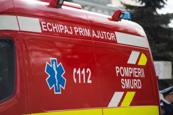 Lesodródott egy autó az útról Pákéban, sofőrje meghalt