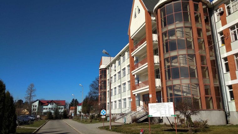 Sokan kerülnek légúti megbetegedéssel a kézdivásárhelyi kórházba, látogatási tilalom van néhány osztályon