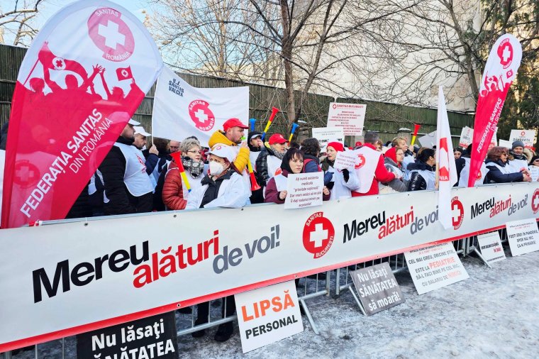Ígéretet már kaptak, de egyelőre nem hagynak fel a tiltakozással az egészségügyben és a szociális rendszerben