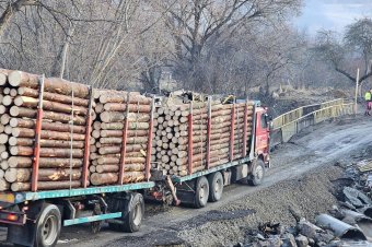 Hétfőn lezárták, kedden már járhatóvá tették a Hargita és Kovászna megyét összekötő megyei utat