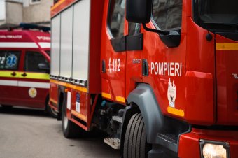 Tűz ütött ki egy autószervizben