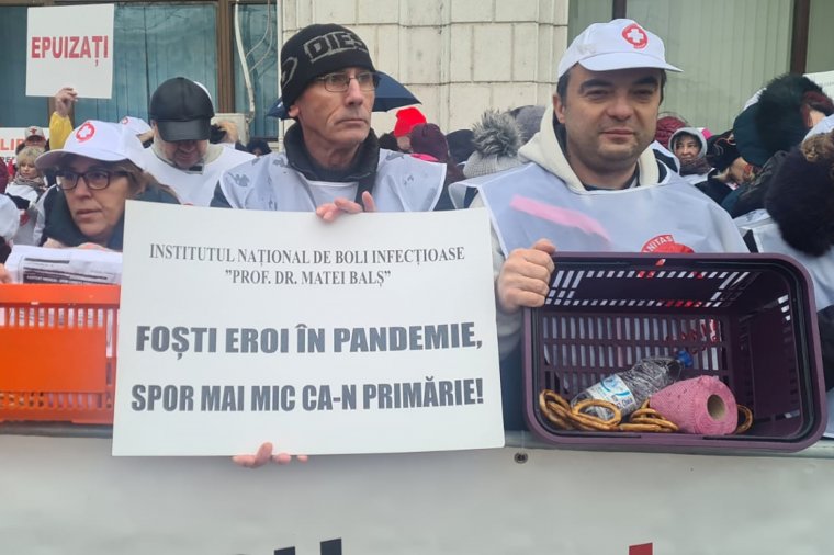 Tiltakozásba kezdtek az egészségügyben és szociális ellátórendszerben dolgozók