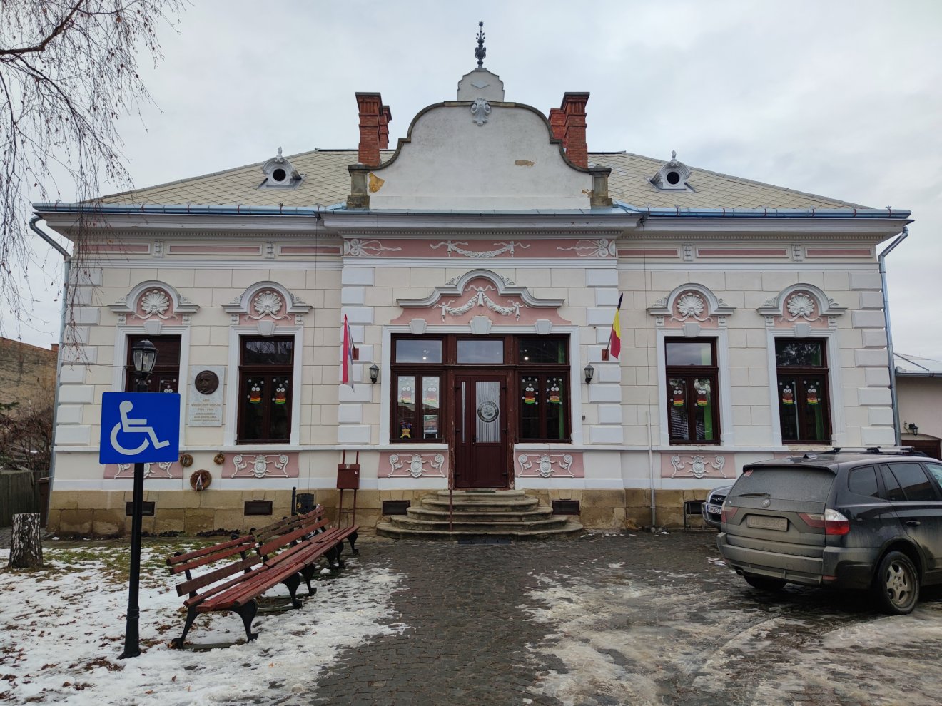 Báró Wesselényi Miklós Könyvtár, Kézdivásárhely •  Fotó: Farkas Áron
