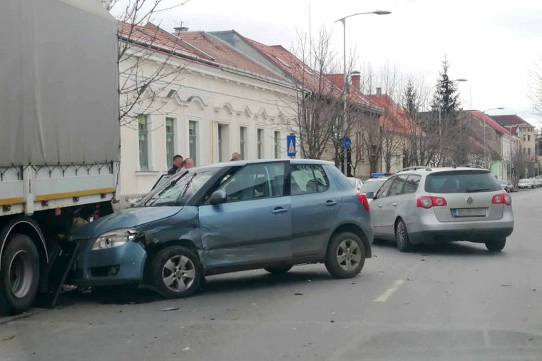 Két baleset egymáshoz nagyon közel és szinte ugyanakkor Csíkszeredában