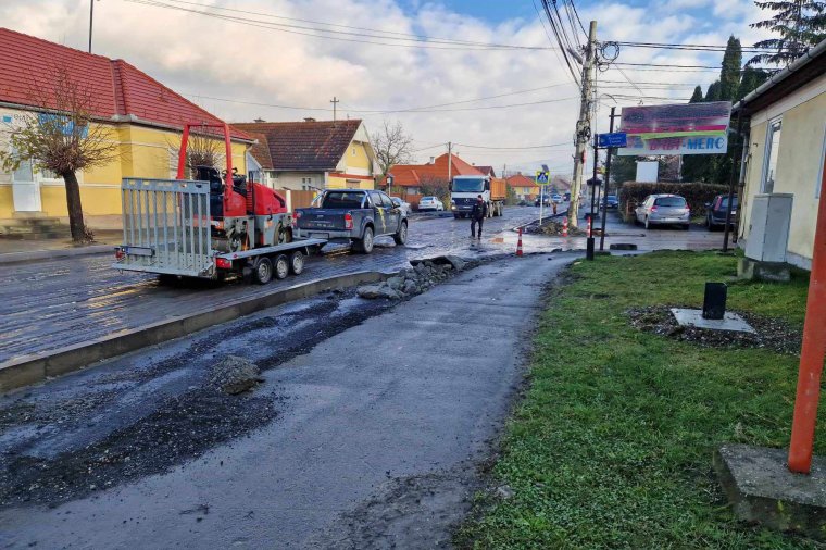 Befejezik a Bethlenfalvi út felmart részének aszfaltozását