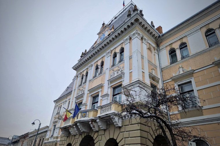 Sokadik nekifutásra már összejött: megemelték a székelyudvarhelyi közalkalmazottak bérét